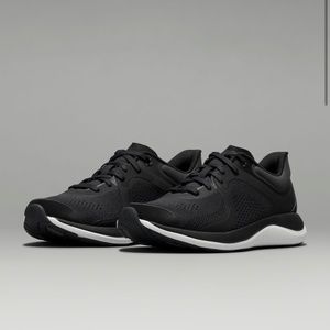 Lululemon Women’s Chargefeel Low Women’s Workout Shoes in Black Size 8